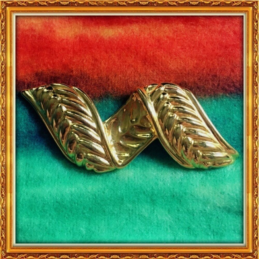 Vintage Gold Plated Braided Brooch